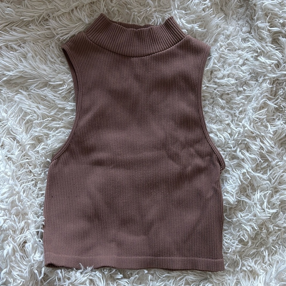 Zara Ribbed mock neck stretchy crop top shirt size M/L - mauve / vintage brown